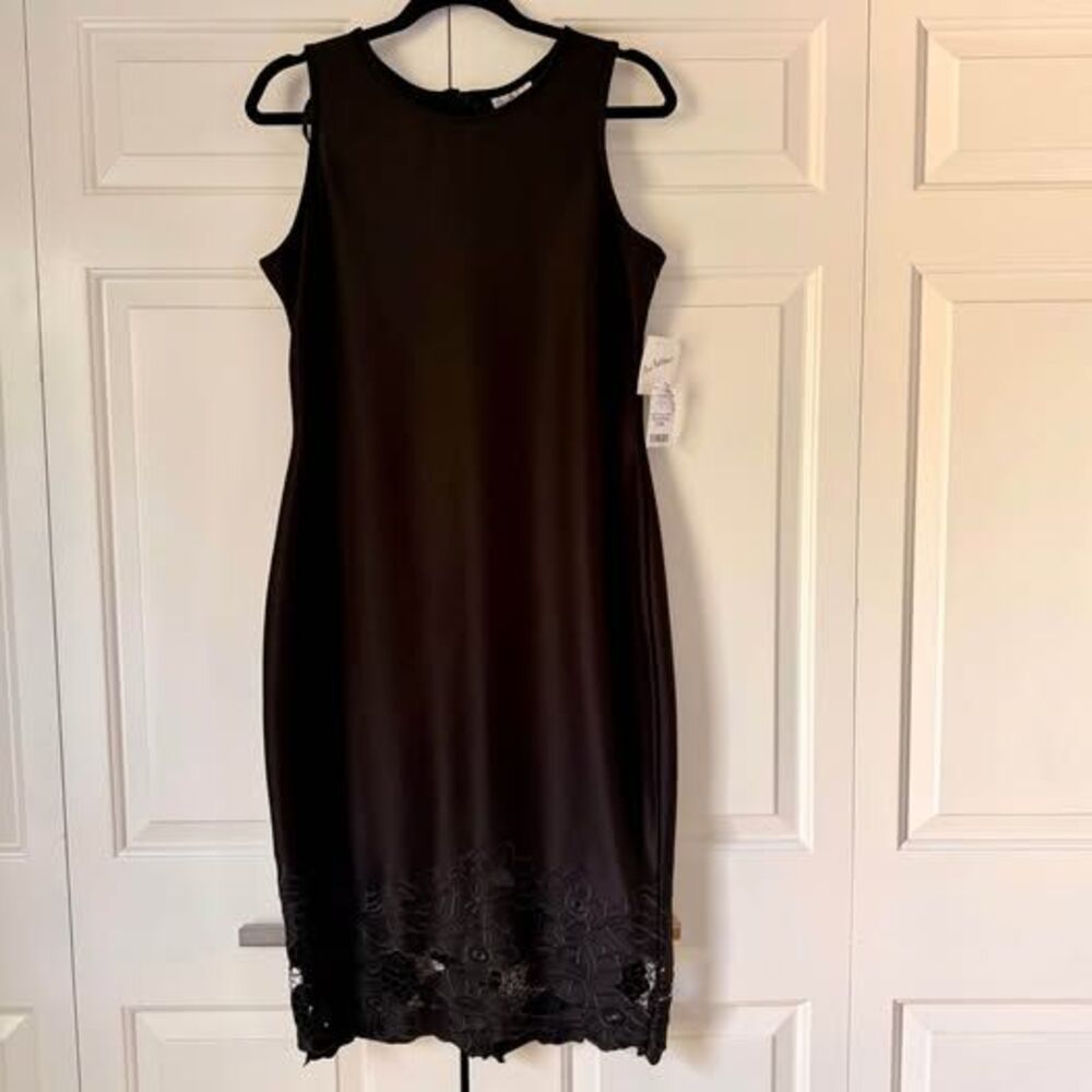 Olivia Matthews Black Floral Lace Hem Sheath Dress Size L NWT